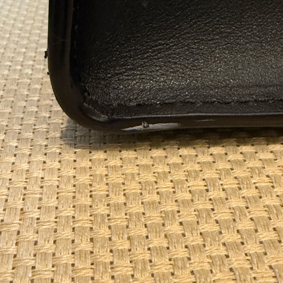 Coach Charlie 28 - Picture 13 of 15